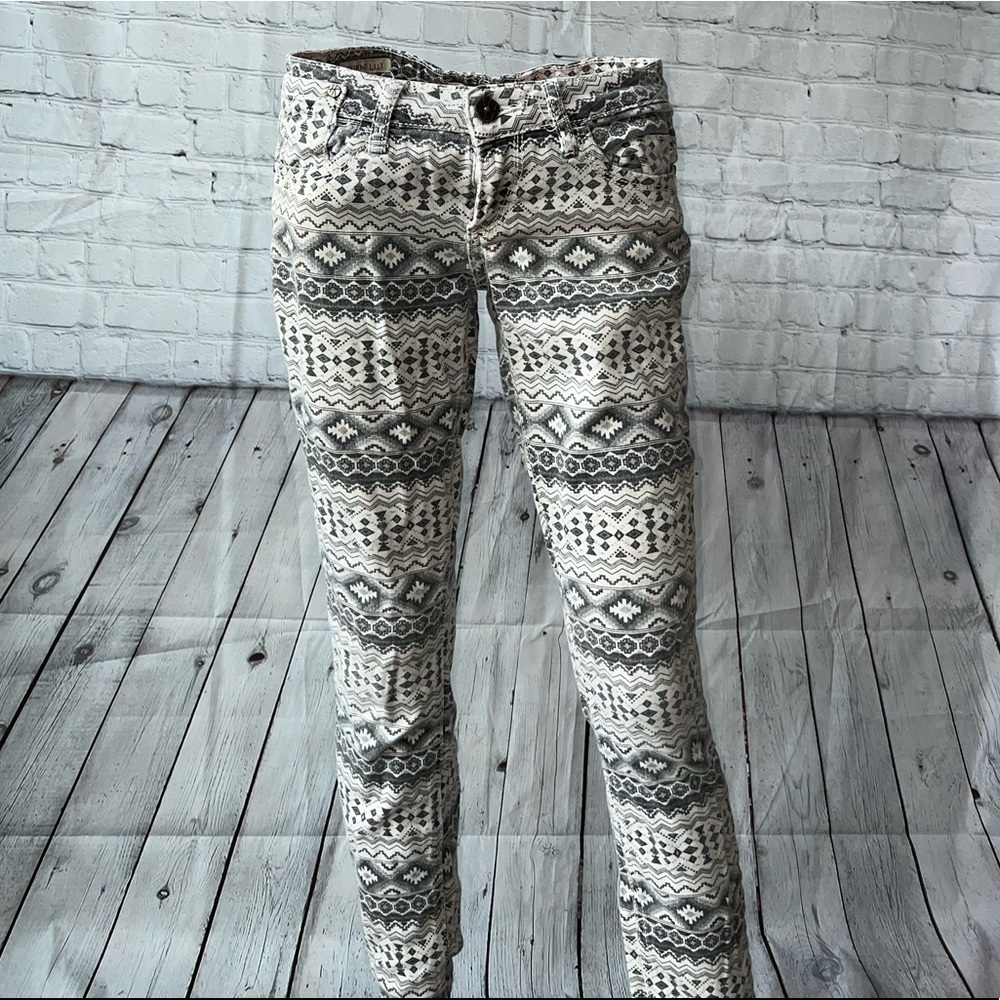 Hot Kiss Skinny Lilly Gray & Cream Jeans size 4